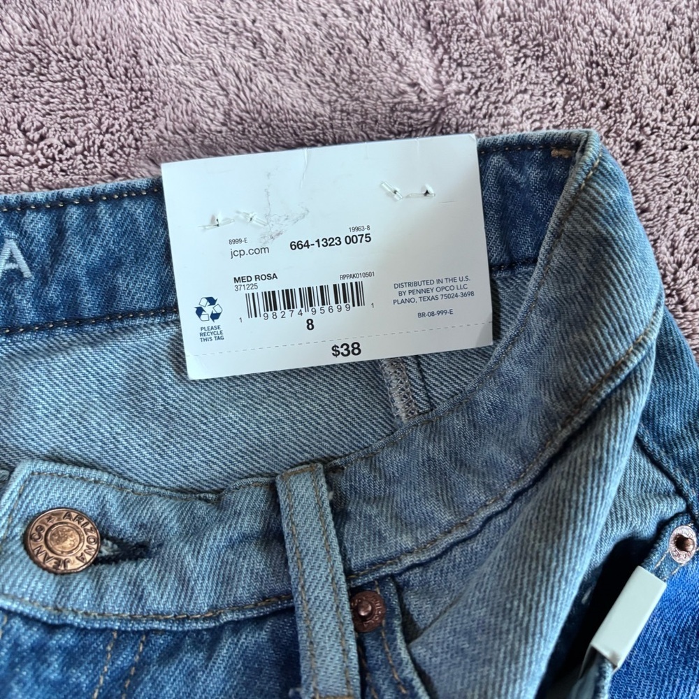 Arizona Jean Co Colorblock High Rise Denim Shorts Blue 8 2.5" Inseam NWT - Picture 3 of 4